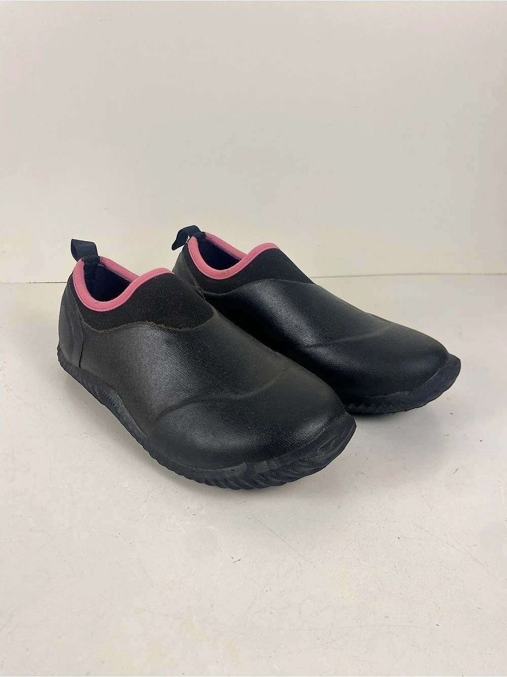 Canyon Black & Pink Slip-On Rubber Shoes 
Size 7